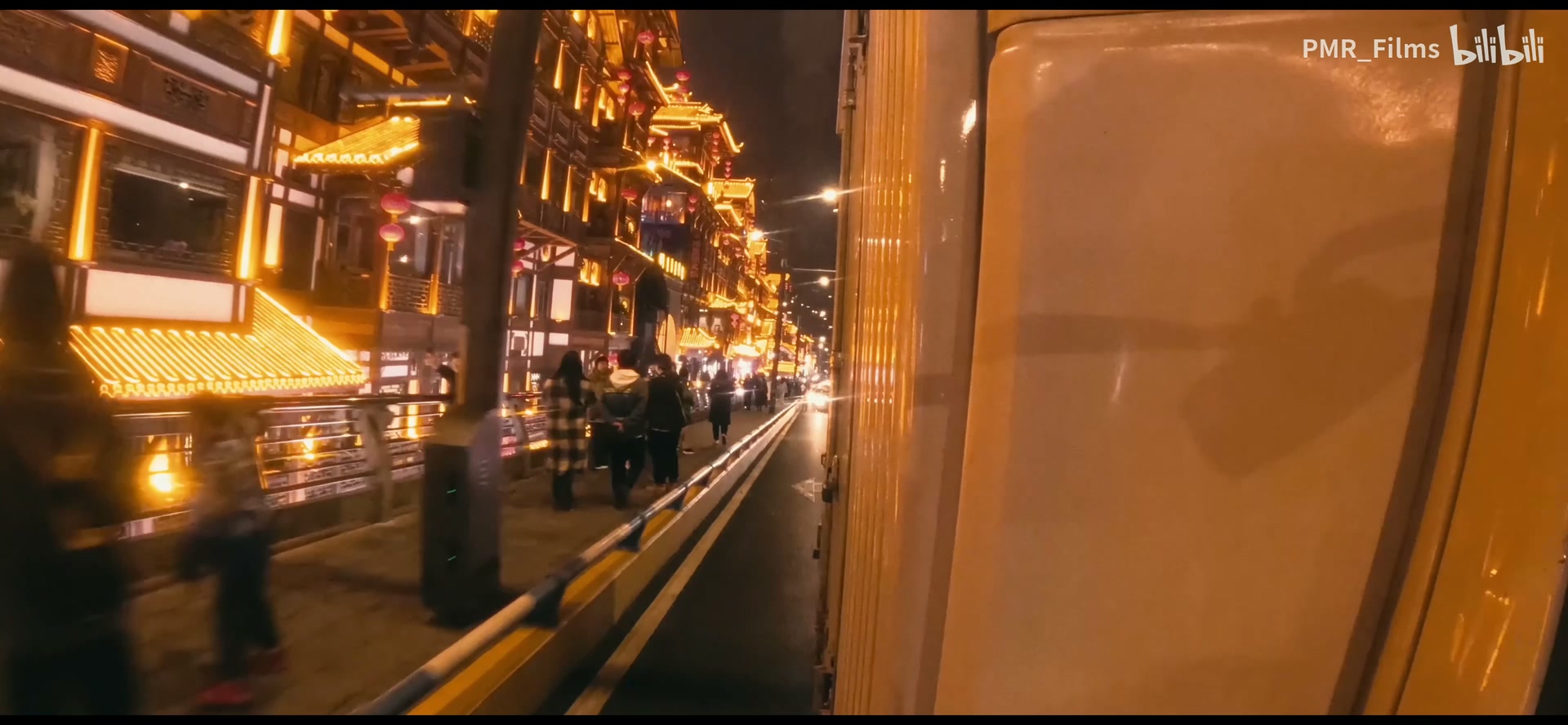 GAI/布瑞吉《街上的》 still 4