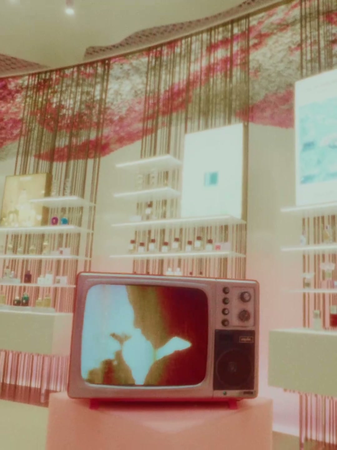 LOVE IS LOVE | 成都SKP"520"(DC) still 16
